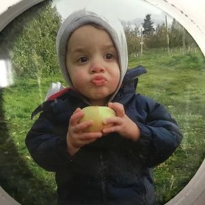 Meet your Posher, Kelly